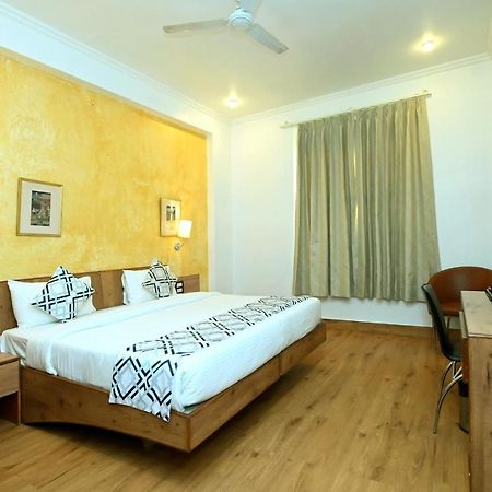 Hotel Yulia- Le Amour Inn Джайпур Екстериор снимка