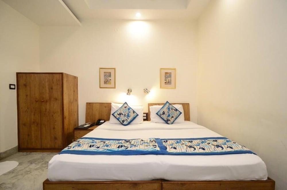 Hotel Yulia- Le Amour Inn Джайпур Екстериор снимка