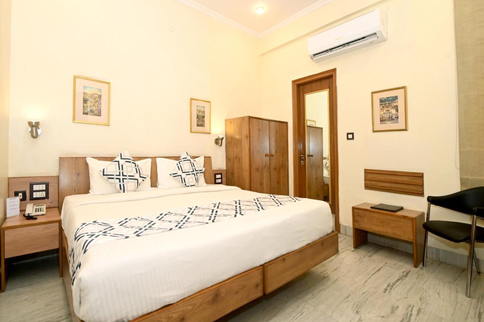 Hotel Yulia- Le Amour Inn Джайпур Екстериор снимка
